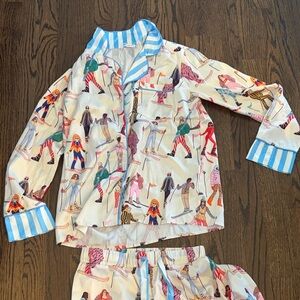 Stylish Women's ski Pajama Set with Striped Accents